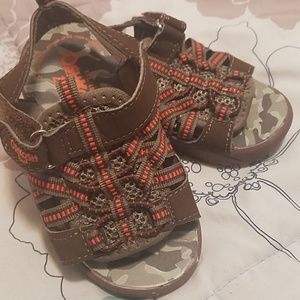 OshKosh B'gosh size 6 sandal